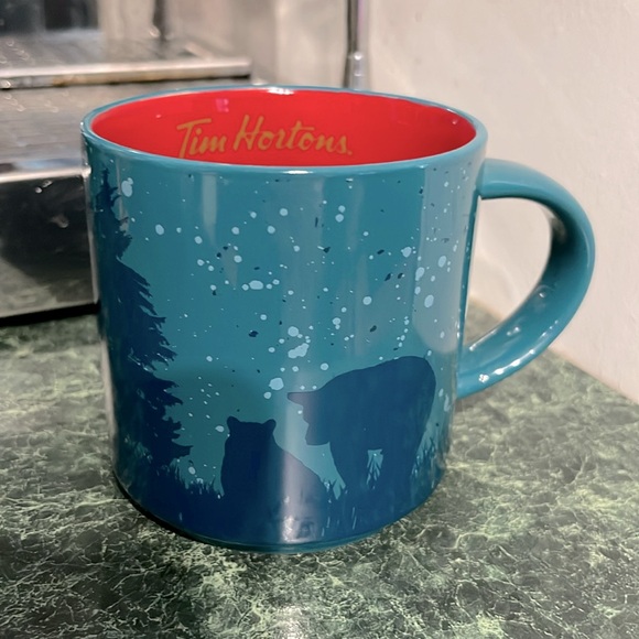 Tim Hortons Limited Edition 2017 Bears in the Woods Coffee Mug - Picture 1 of 5